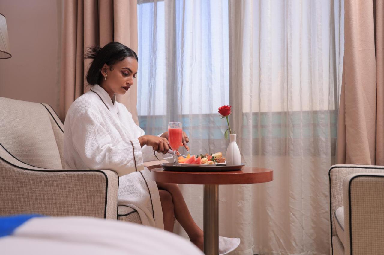 Tolip Olympia Hotel แอดดิสอาบาบา ภายนอก รูปภาพ